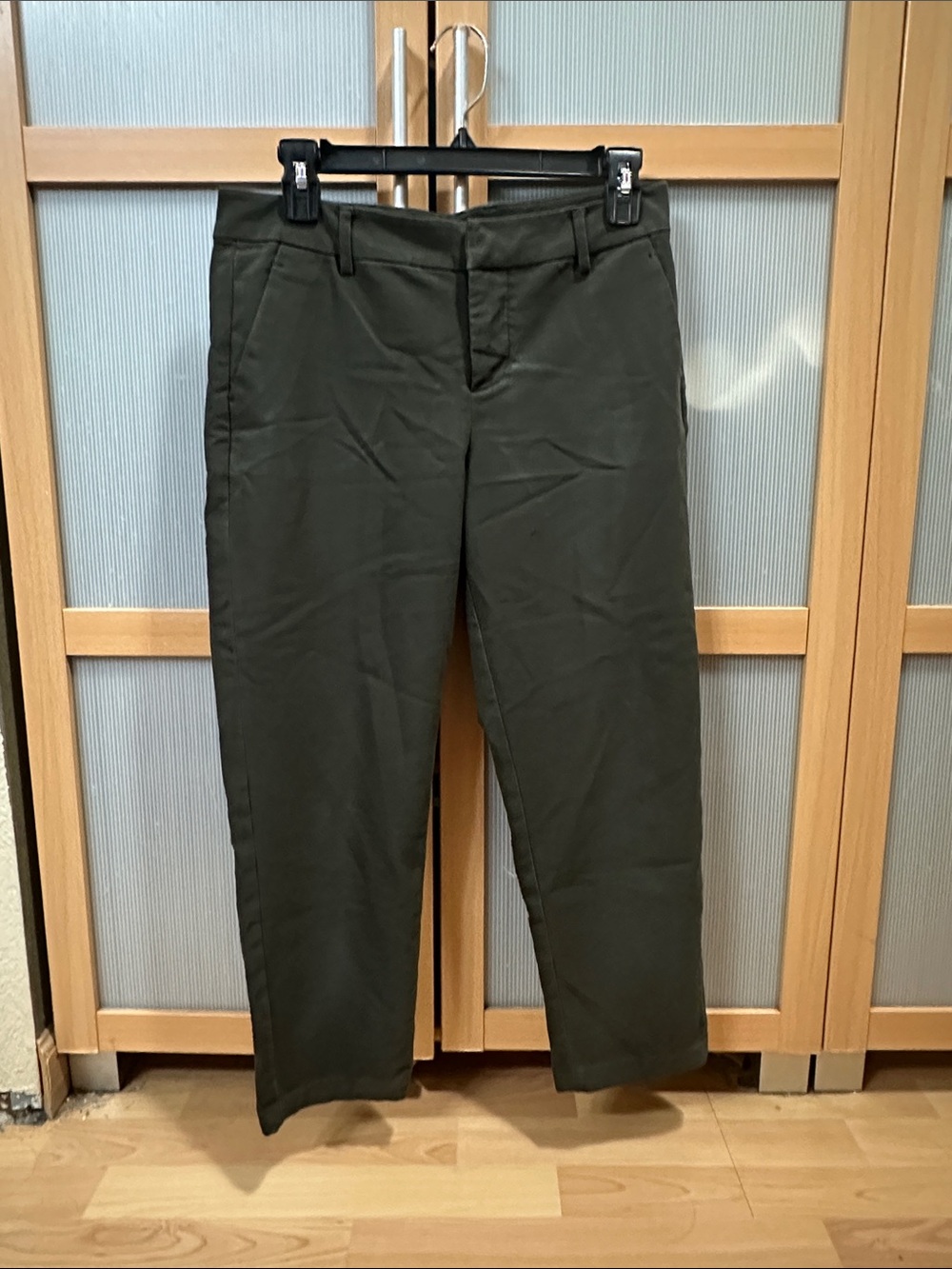 liverpool peat green straight leg cropped trouser size 6
